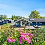 Selvi - 500m From The Sea By Interhome