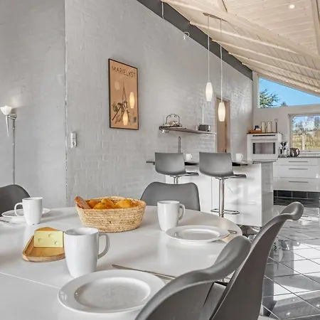 Selvi - 500m From The Sea By Interhome * Bøtø By