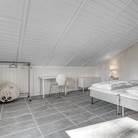 Selvi - 500m From The Sea By Interhome * Bøtø By