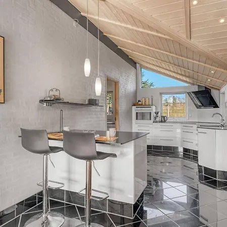 Selvi - 500m From The Sea By Interhome Bøtø By